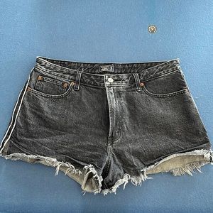 ABERCROMBIE DENIM SHORTS